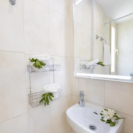 2 Bedroom In アルクディア